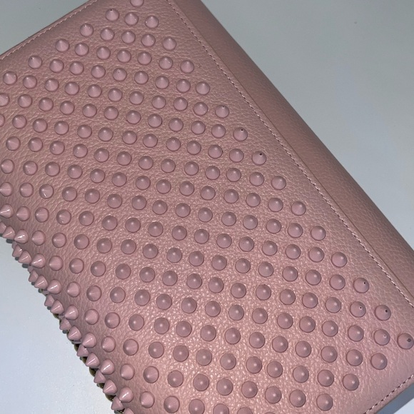 LOUBOUTIN
Pink Stud Paloma Clutch - Picture 2 of 16